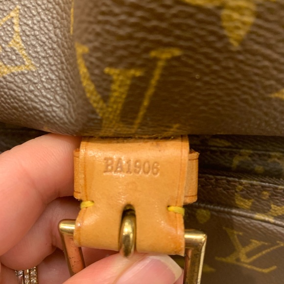 Authentic Louis Vuitton backpack - Picture 3 of 15